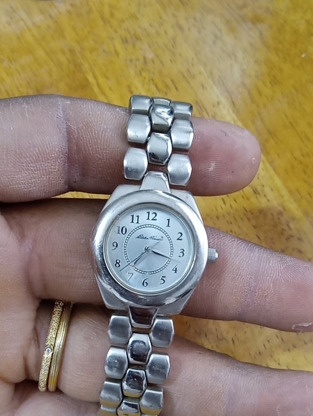 Eddie Bauer Elegant Silver-Tone Women's Bracelet Watch - White Dial
